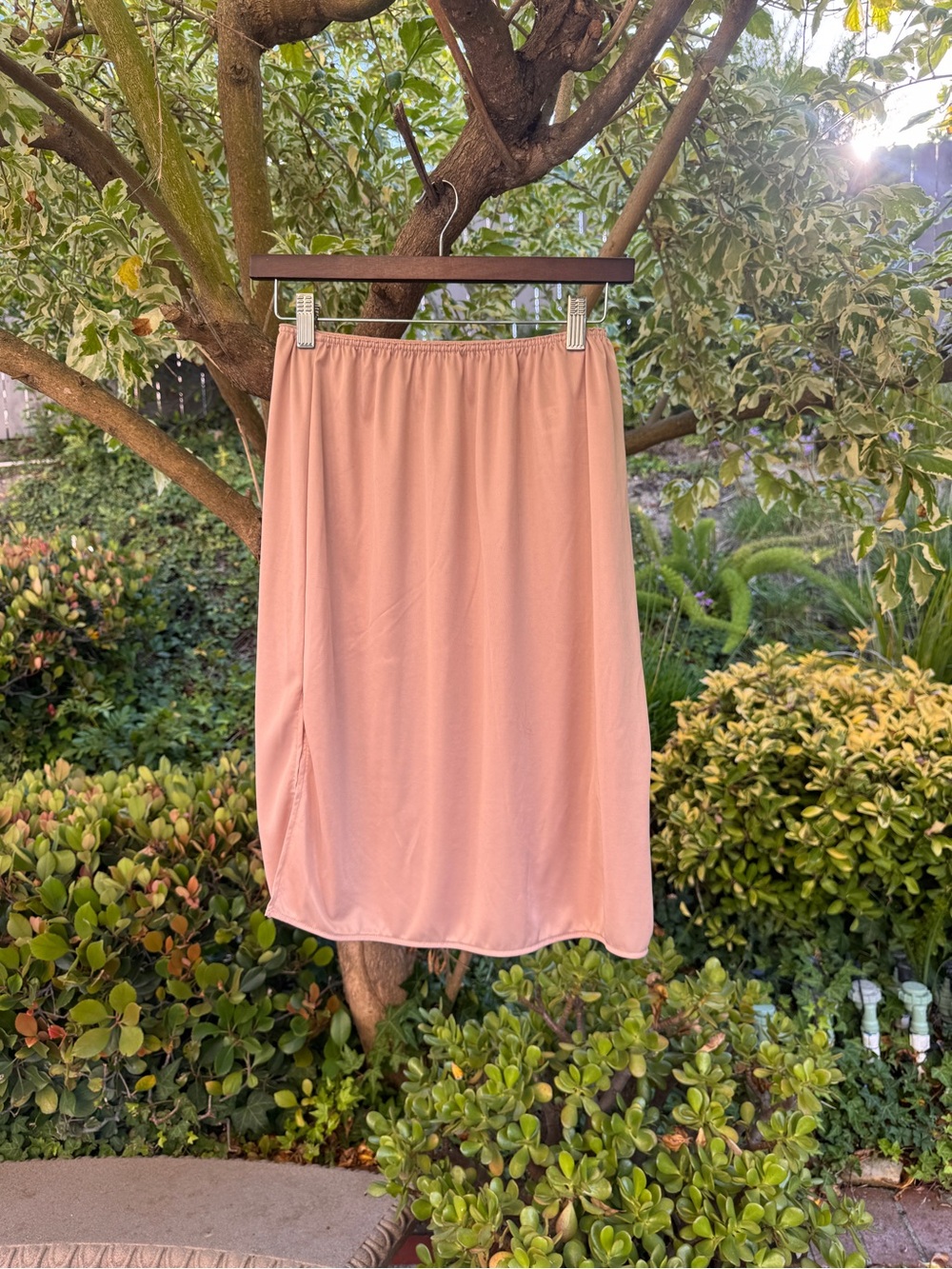 vassarette Dusty Rose Midi Skirt with Elastic Waist
